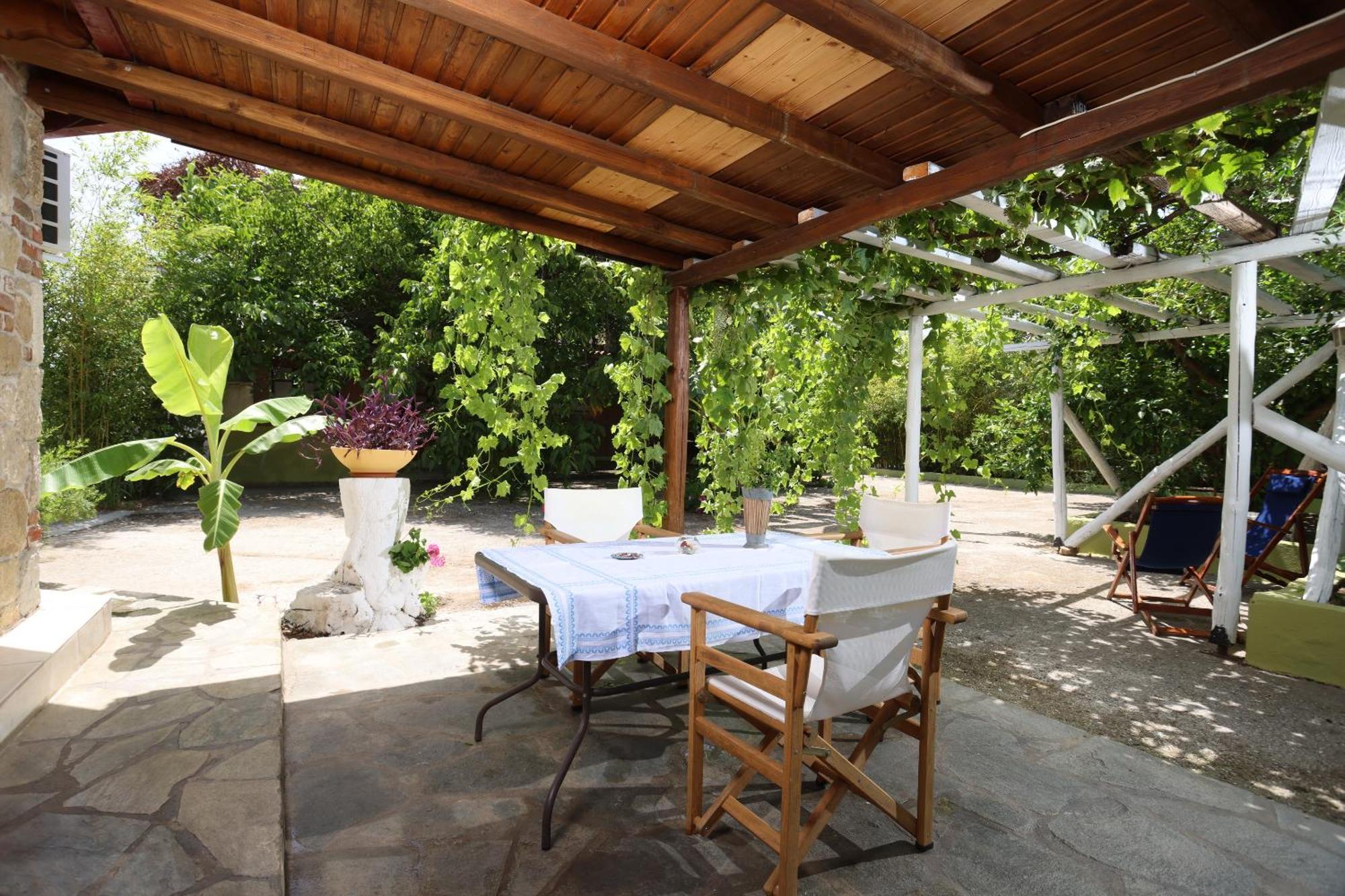 Madlen Apartments Nea Skioni Exterior foto